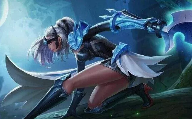 《王者荣耀》露娜中期装备解析及后期六神装推荐