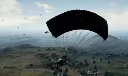 《绝地求生》大神级技巧解析：跳伞、资源、战斗策略全攻略